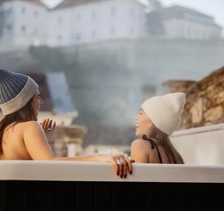 Frida Apartman, Exkluzív Várpanorámával, A Belváros Szívében, Ingyenes Parkolással Appartement