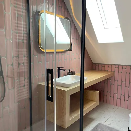 Frida Apartman, Exkluzív Várpanorámával, A Belváros Szívében, Ingyenes Parkolással Appartement *