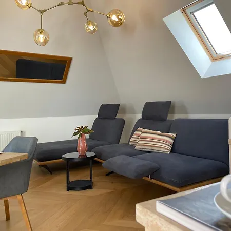 Frida Apartman, Exkluzív Várpanorámával, A Belváros Szívében, Ingyenes Parkolással * Veszprém