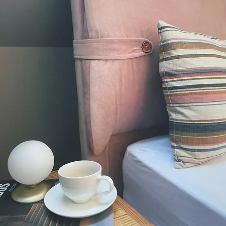 Frida Apartman, Exkluzív Várpanorámával, A Belváros Szívében, Ingyenes Parkolással Veszprém