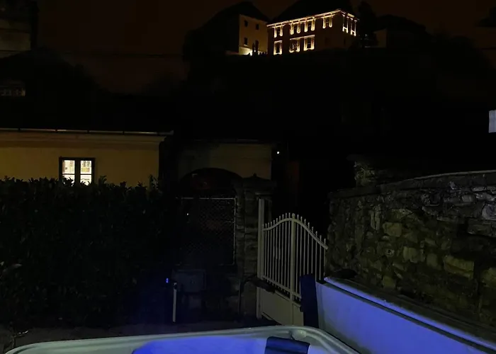 Apartmán Frida Apartman, Exkluziv Varpanoramaval, A Belvaros Sziveben, Ingyenes Parkolassal Veszprém