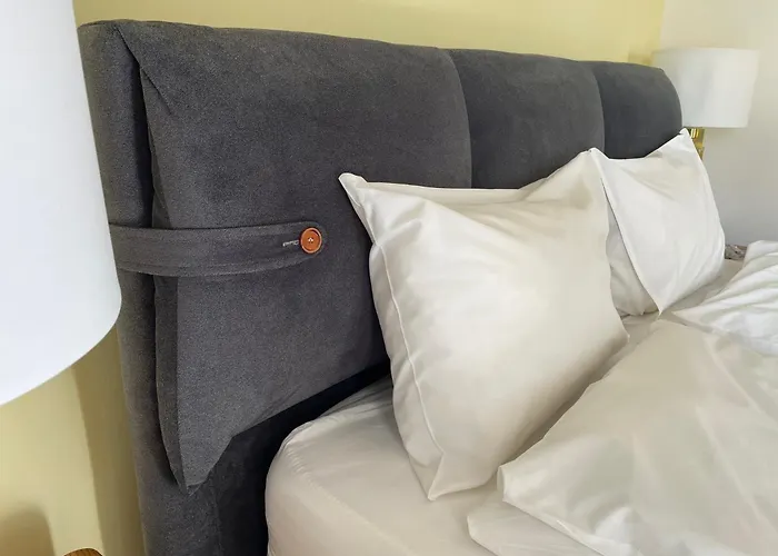 Frida Apartman, Exkluziv Varpanoramaval, A Belvaros Sziveben, Ingyenes Parkolassal Apartmán