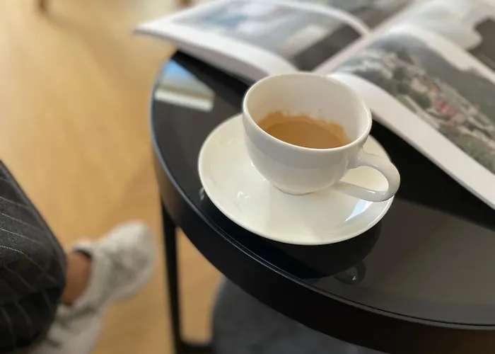Frida Apartman, Exkluziv Varpanoramaval, A Belvaros Sziveben, Ingyenes Parkolassal Apartament Veszprém