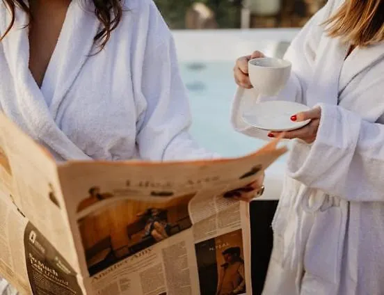 Frida Apartman, Exkluziv Varpanoramaval, A Belvaros Sziveben, Ingyenes Parkolassal Apartmán *