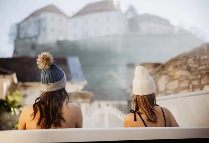 Apartmán Frida Apartman, Exkluziv Varpanoramaval, A Belvaros Sziveben, Ingyenes Parkolassal