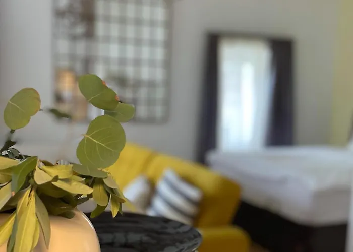 Frida Apartman, Exkluziv Varpanoramaval, A Belvaros Sziveben, Ingyenes Parkolassal Apartmán *